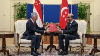 现场回顾丨新加坡总理府公布李显龙向总统递交辞呈画面