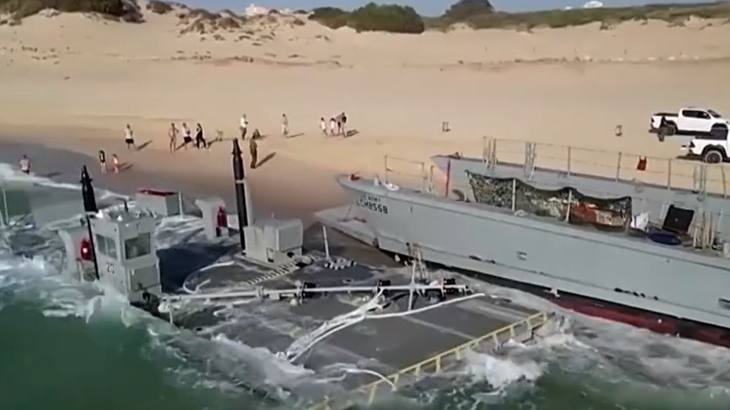 美国花3.2亿美元所建加沙码头，投用10天就遭风浪摧毁