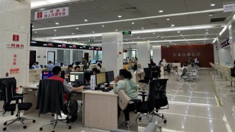 上午提早1小時(shí),不午休……上海市奉賢區(qū)行政服務(wù)中心回應(yīng)“一號(hào)難求”