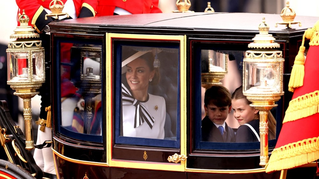 宣布患癌后首度露面！凯特王妃一袭白衣出席英王官方生日庆典