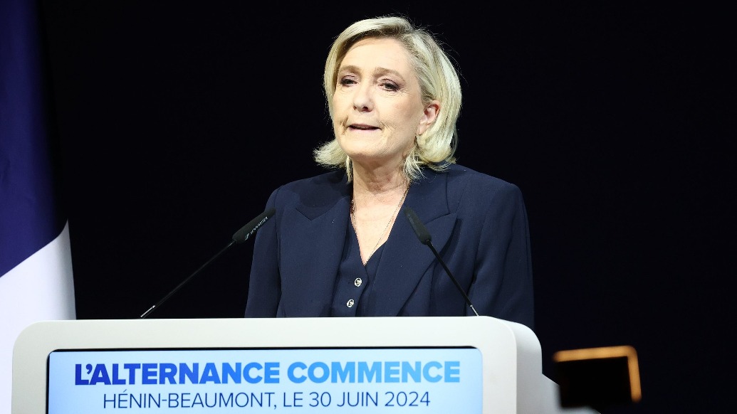 极右翼在法国议会选举中领先，勒庞：民众渴望翻开新的一页